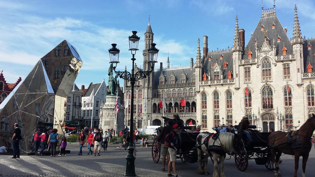 Holiday De Pepel